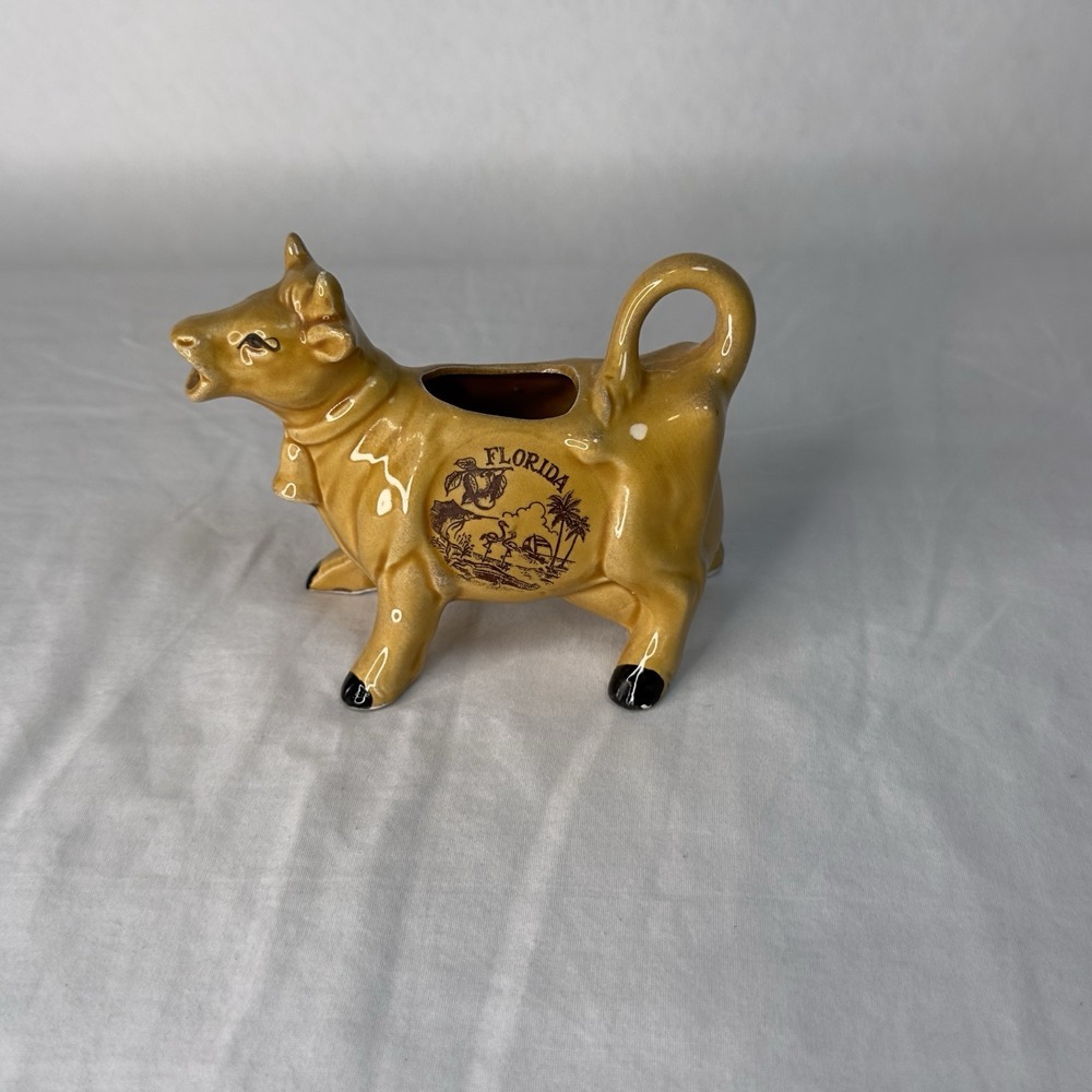 Vintage Florida Souvenir Cow Creamer Ceramic Mustard‎ Yellow Glossy Pitcher